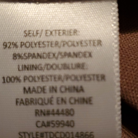 NWT: TDC Contemporary Cold Shoulder Floral Print D - Picture 8 of 9